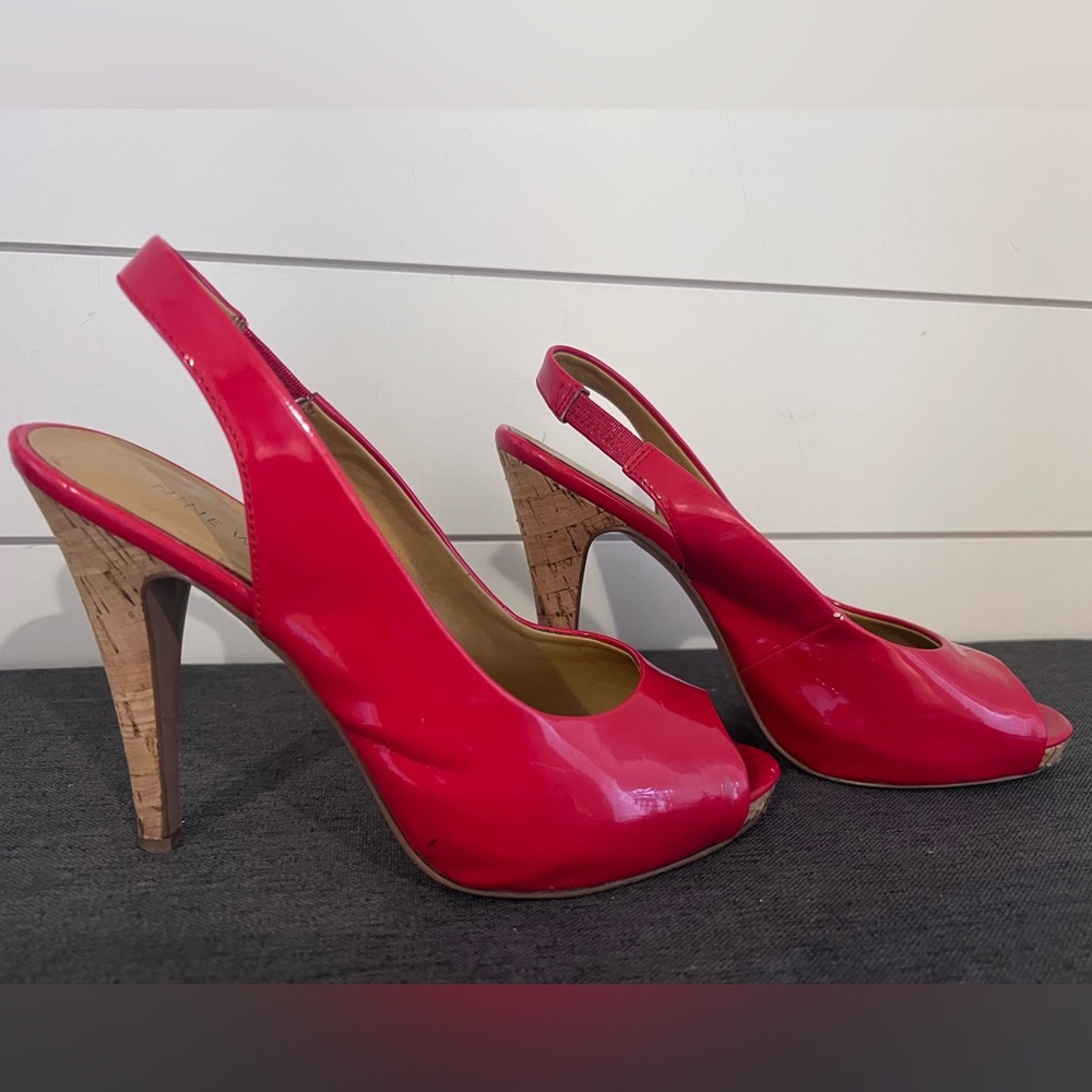 NINE WEST Hot Pink/Reddy Patent Leather Open Toe Buckle Slingback Heels Size 7